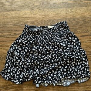 Black and white flowery skirt